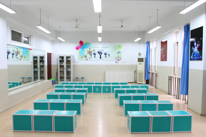 晋元庄分校漂亮整洁的专业教室 (6)